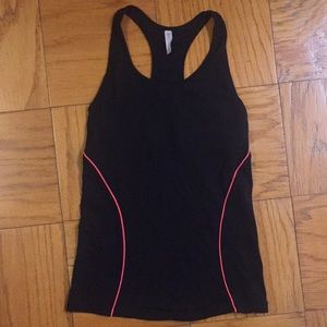 Like new, GAP fit workout top